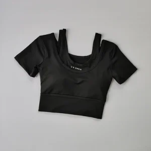 Fake two-piece sports short sleeved